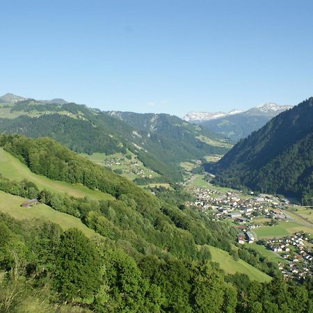 Gaestehaus Alpina In Fanas Exteriér fotografie