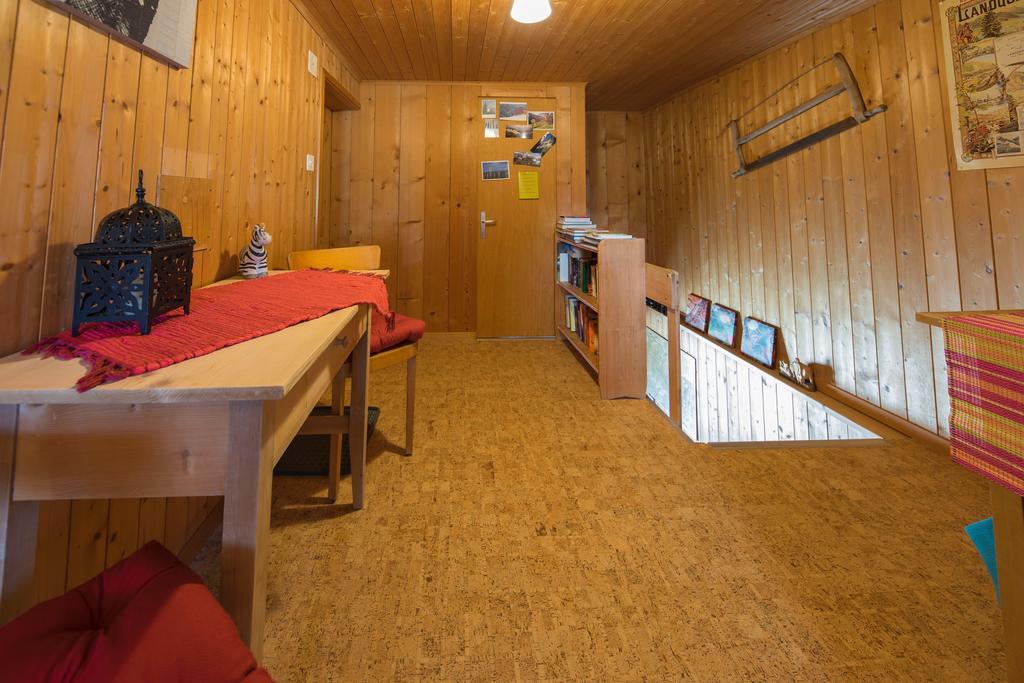 Gaestehaus Alpina In Fanas Exteriér fotografie