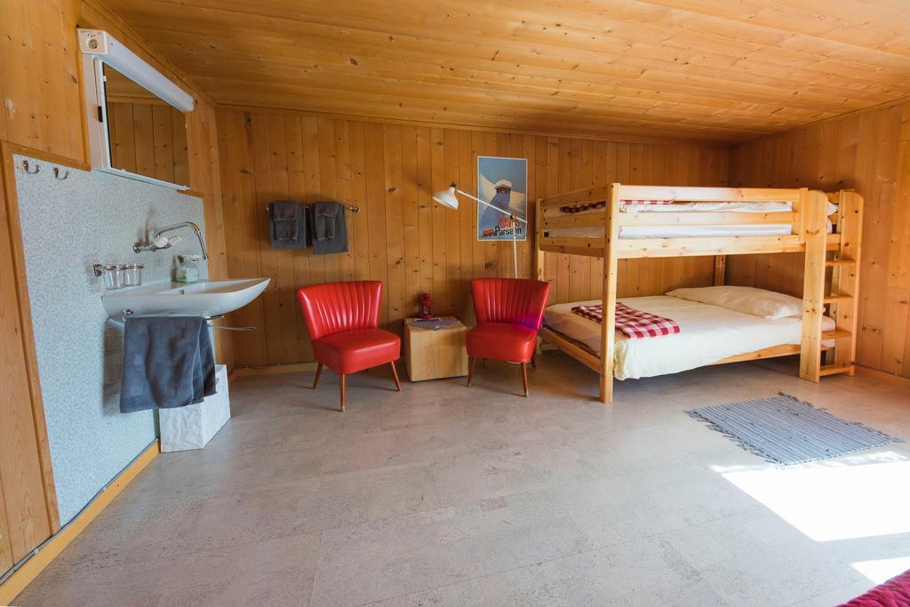 Gaestehaus Alpina In Fanas Exteriér fotografie