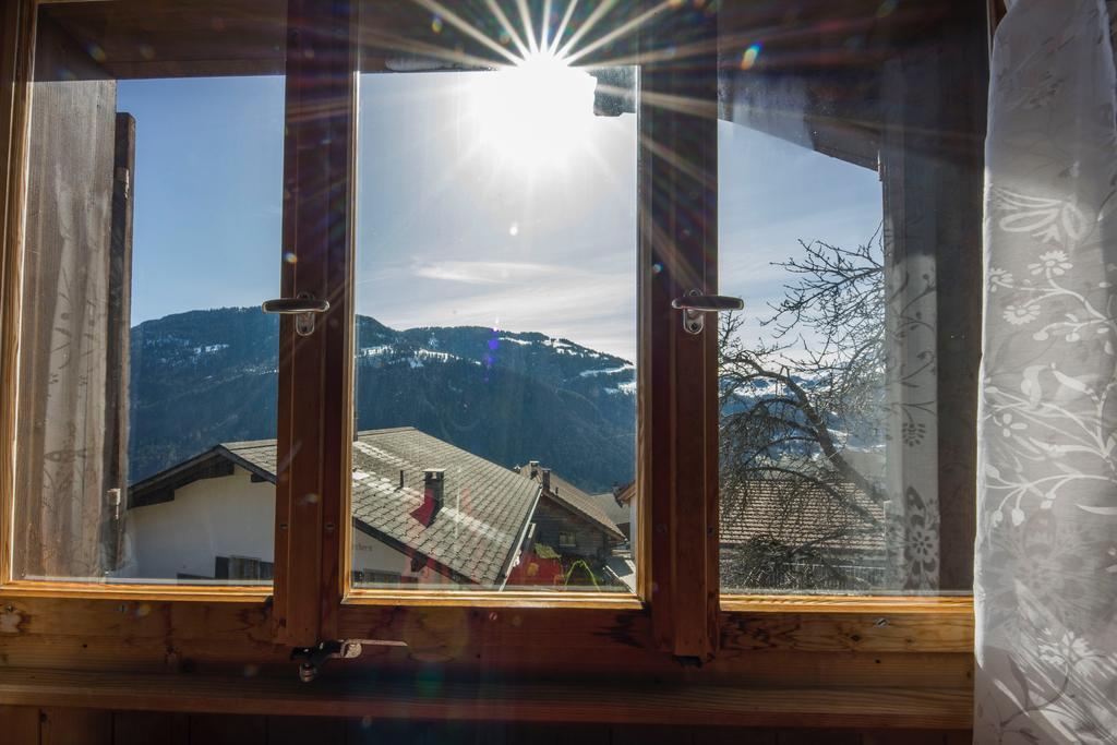Gaestehaus Alpina In Fanas Exteriér fotografie